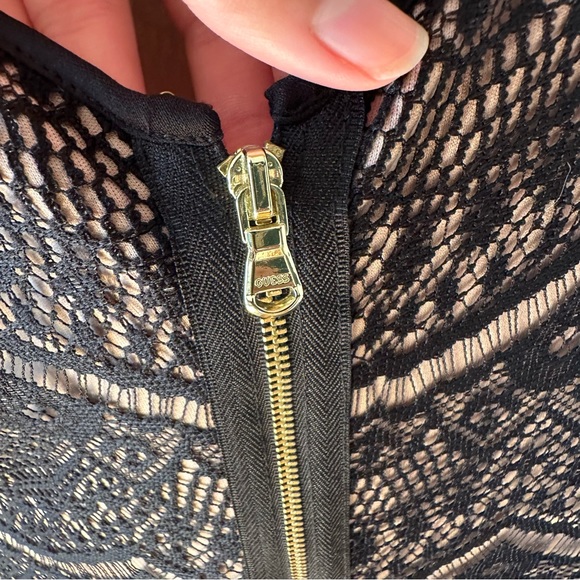 Guess | Lace mini dress - Picture 6 of 6